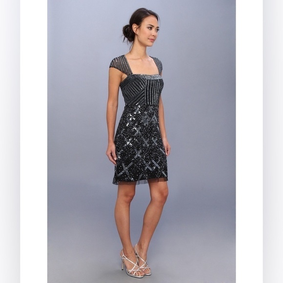 Adrianna Papell Cap Sleeve Envelope Back Sequin Dress in Navy Size 6. - Picture 14 of 16